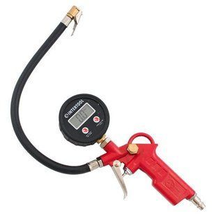 Пистолет для накачки шин с цифровым манометром 63 мм INTERTOOL PT-0508